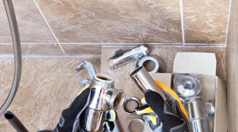 Professional gutter cleaning in Oskaloosa, KS